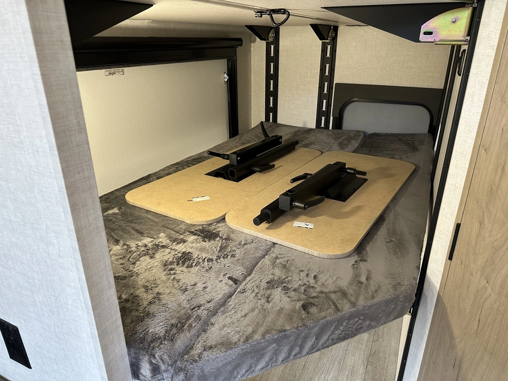 Ember Rv Overland 190msl 2027 alt