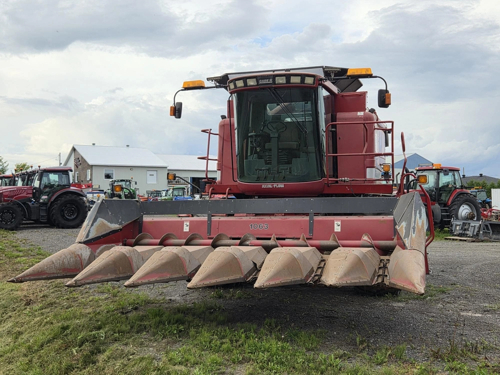 Case 2366 Axial-flow 2000 alt