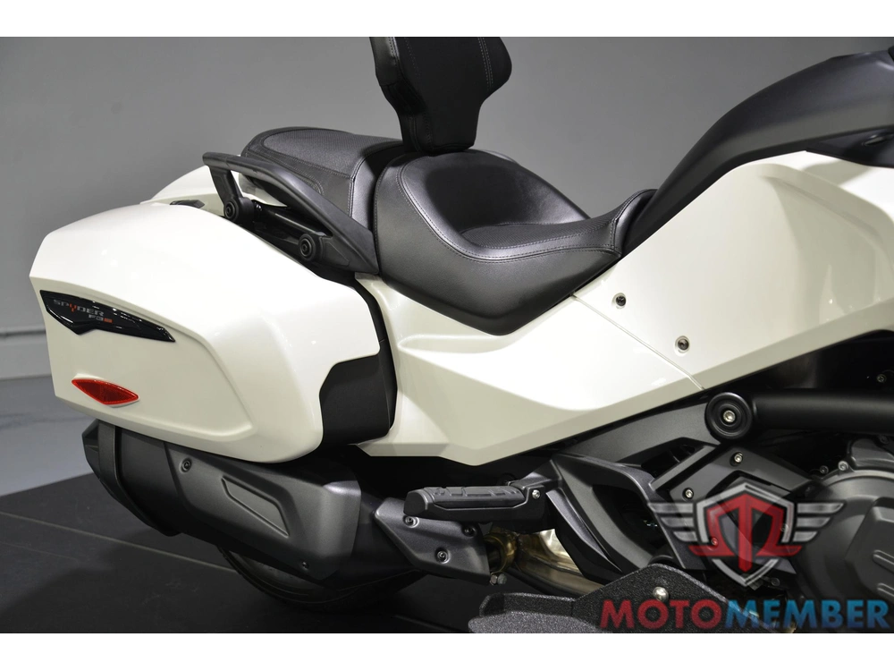 2026 Can-am Spyder F3-t alt
