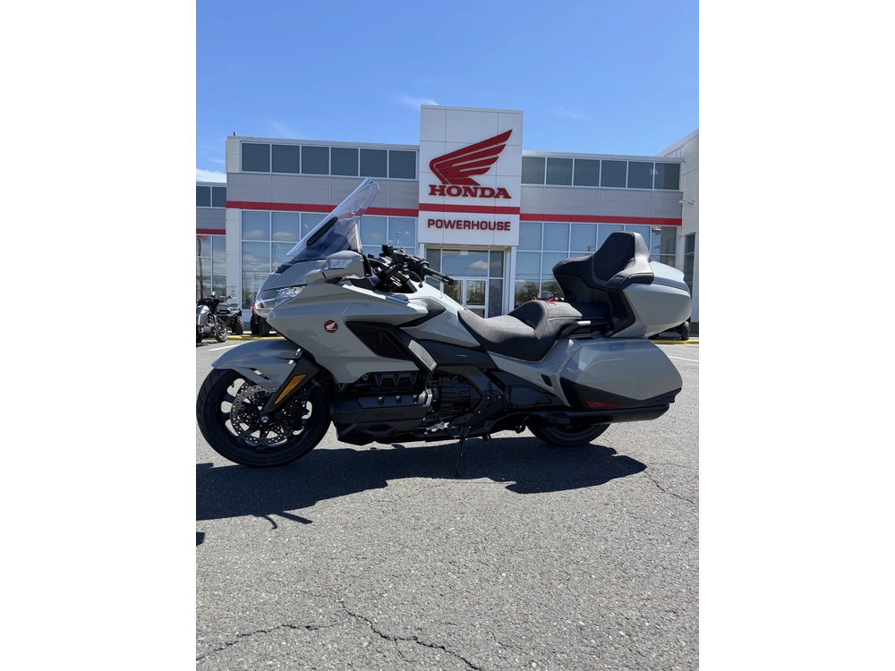 Honda Gold Wing Tour 2026 alt