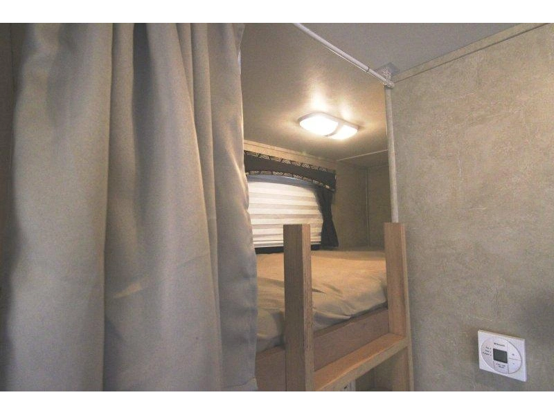 2013 Cruiser Rv Shadow Cruiser 260bhs alt