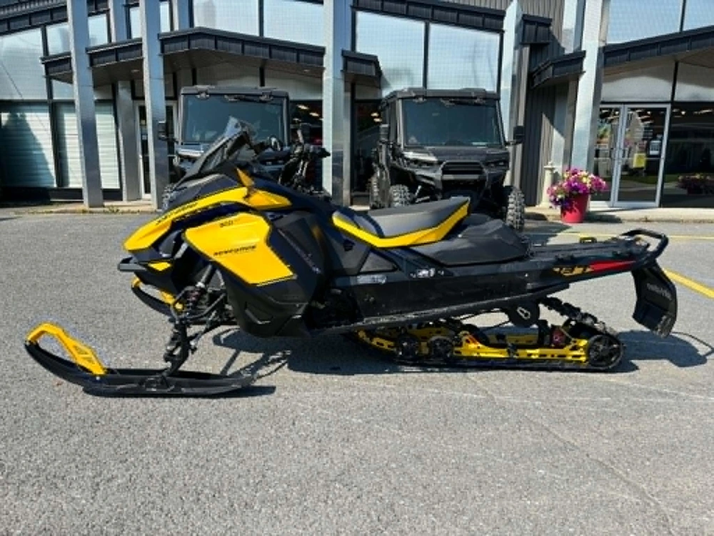 Ski-doo Renegade Adrenaline 900 Ace 2024 alt