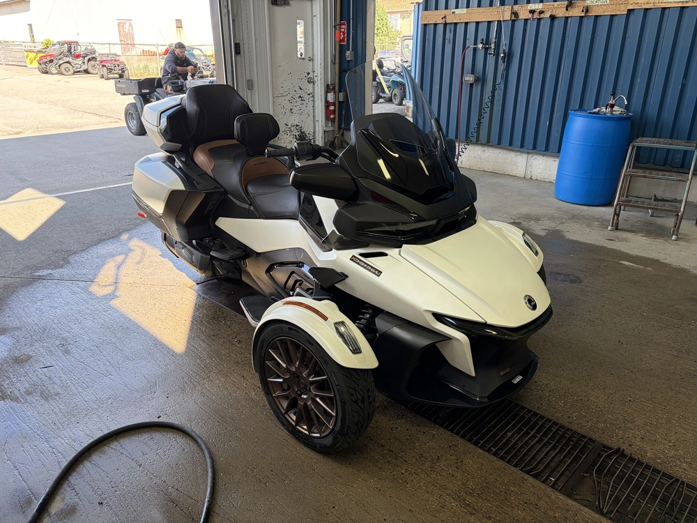 Can-am Spyder Rt Ltd Sea-to-sky 2024 alt
