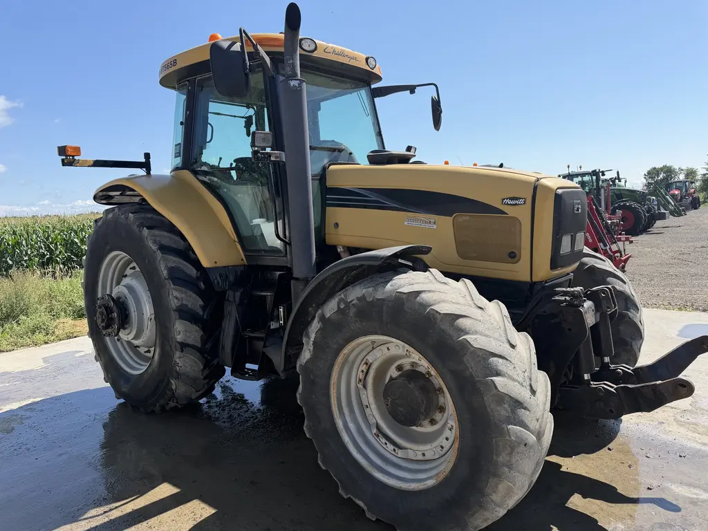 2004 Challenger MT565B