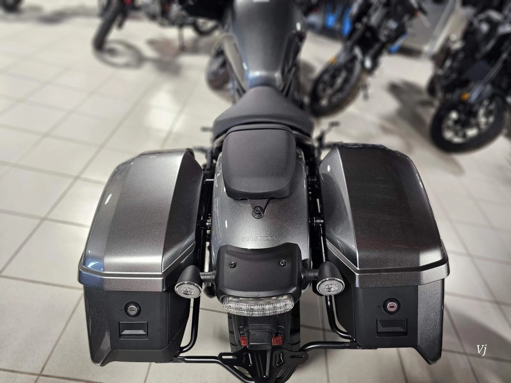 2026 Honda Rebel 1100 Touring alt