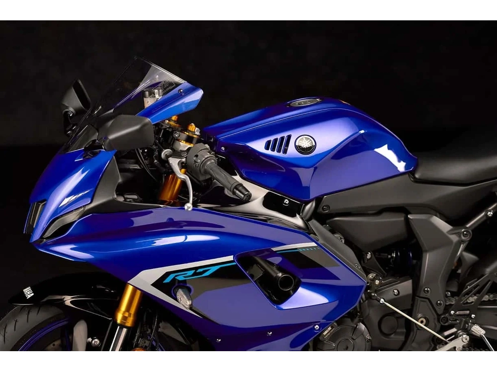 2025 Yamaha Yzf-r7 Team Yamaha Blue alt