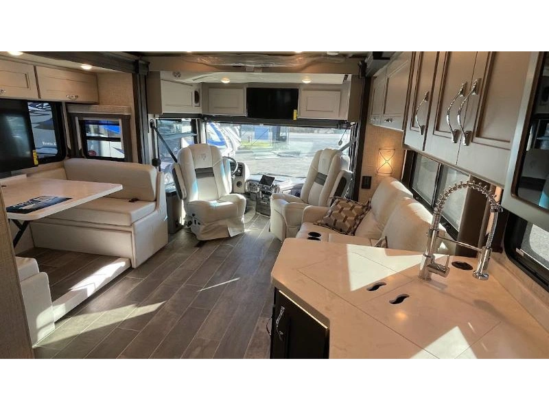 Thor Motor Coach Aria 3401 2023 alt
