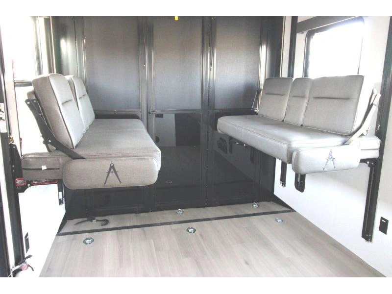 Grand Design Momentum 320g 2026 alt