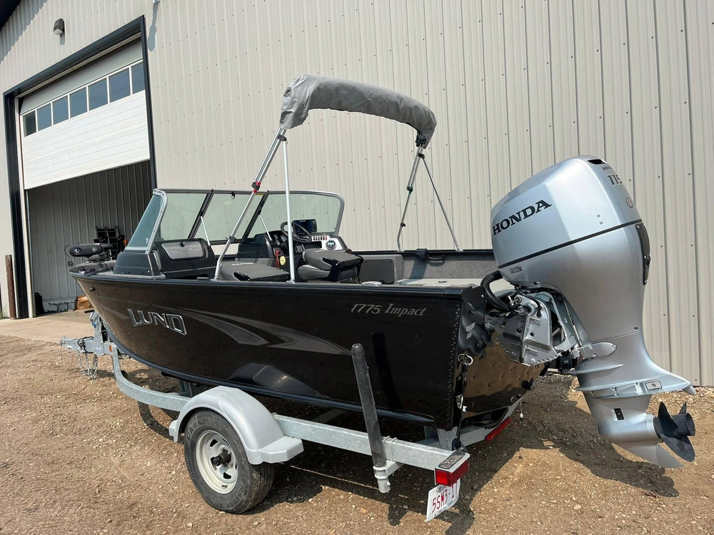2018 Lund Boat Co 1775 Impact alt