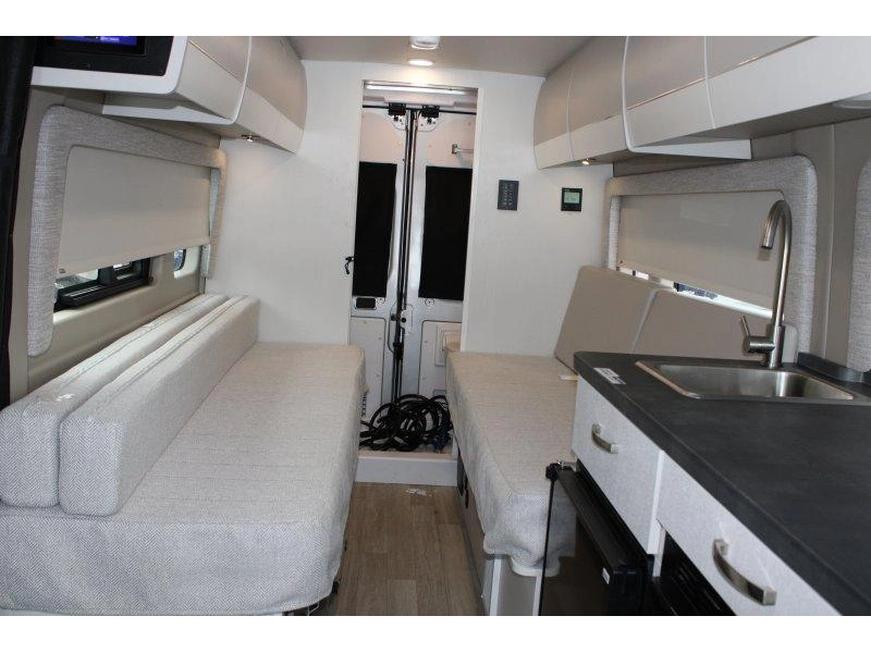 Entegra Coach Ethos 20t 2026 alt