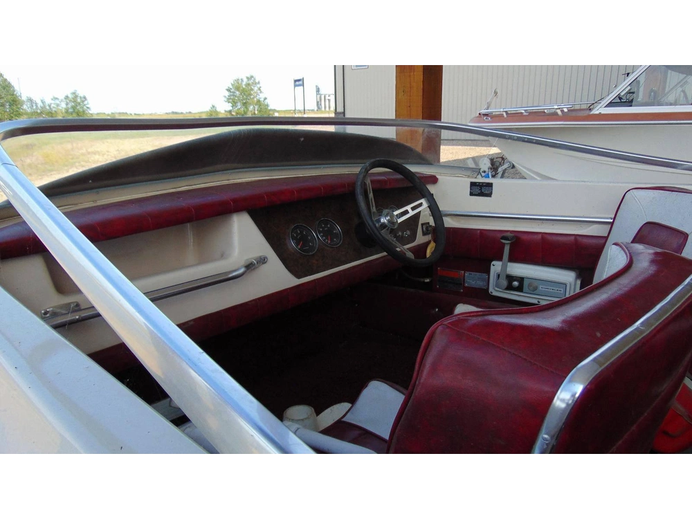 1977 Chrysler Boats Conquerer