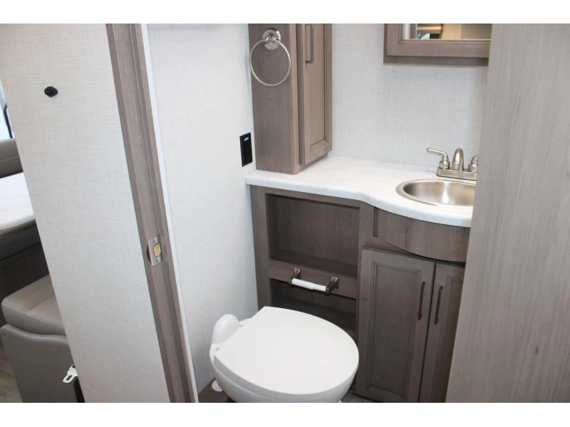 Thor Motor Coach Hurricane 29l 2026 alt