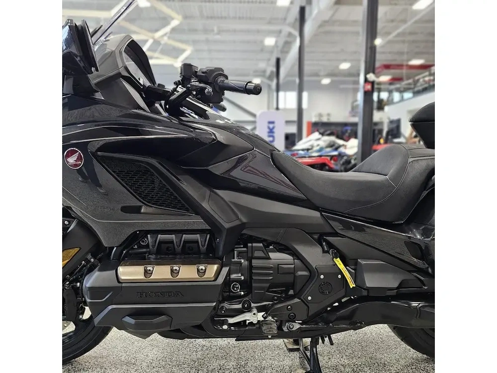 2026 Honda Goldwing Tour 6 Speed alt