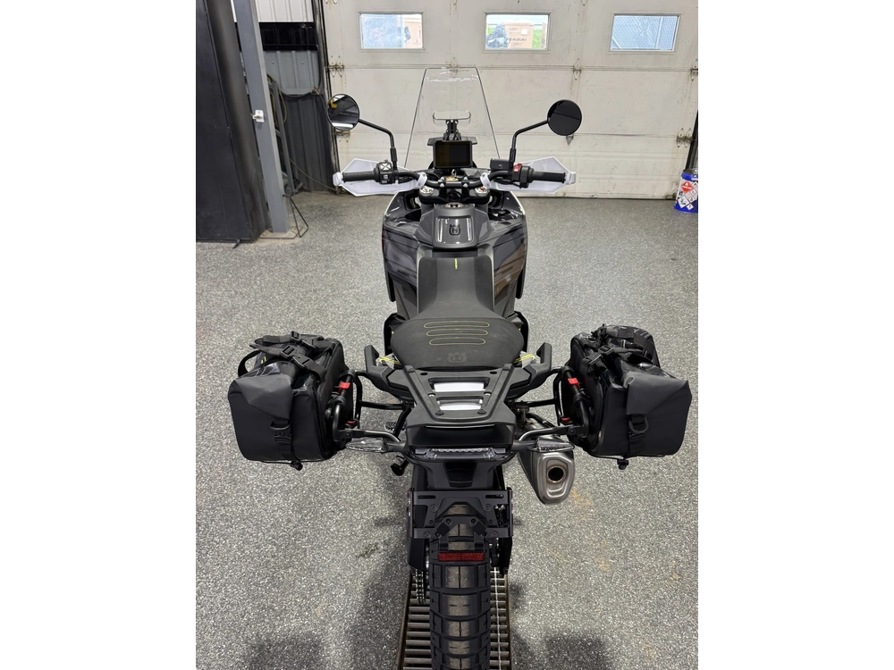Husqvarna Norden 901 Expeditio 2025 alt