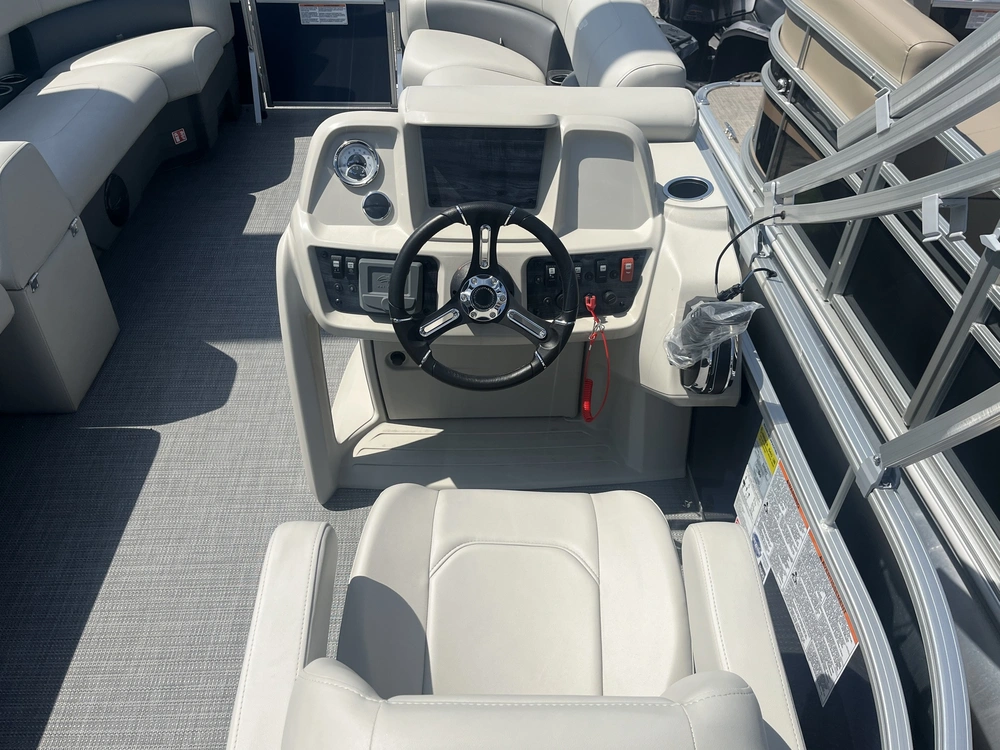 2026 Starcraft Lx 16 R With Merc 25 Elpt alt