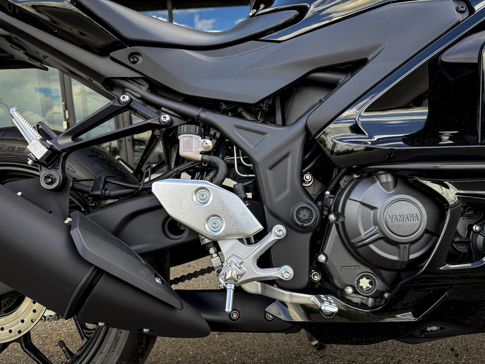 2026 Yamaha R3 alt