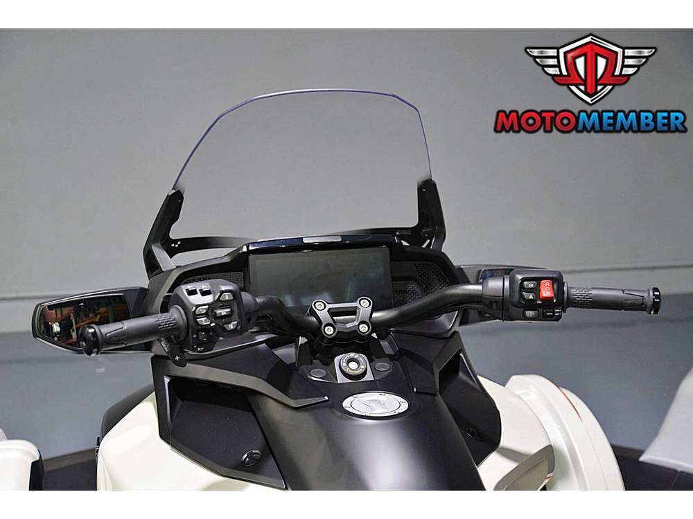 2026 Can-am Spyder F3-t alt