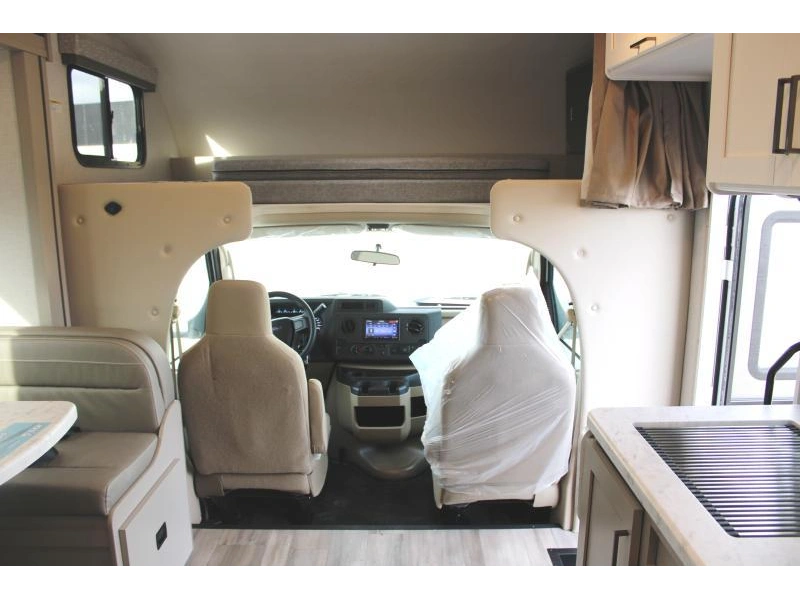 Thor Motor Coach Four Winds 25z 2026 alt