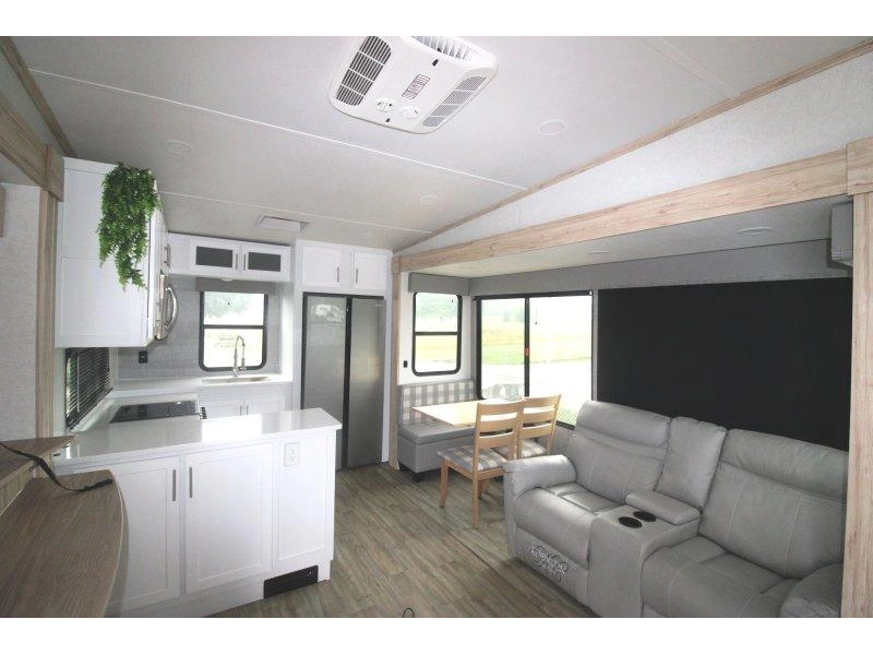 Alliance Avenue 33rks 2022 alt