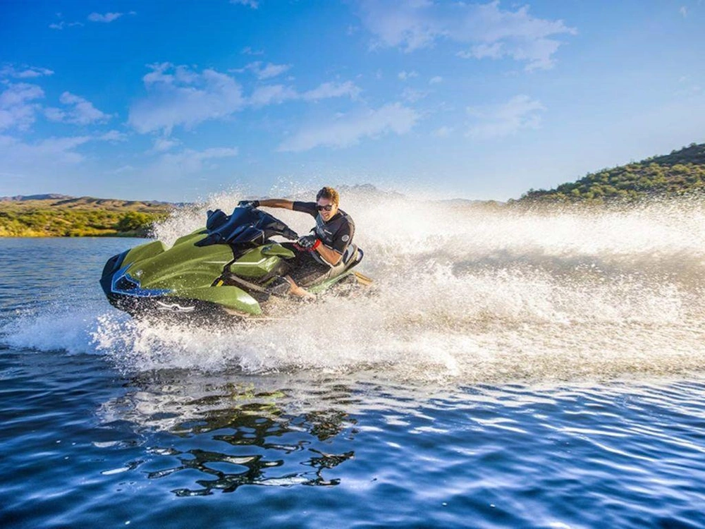 2025 Kawasaki Ultra 310lx alt