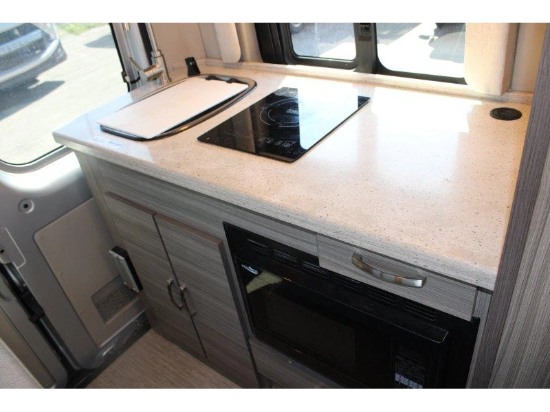 Entegra Coach Ethos 20d 2023 alt