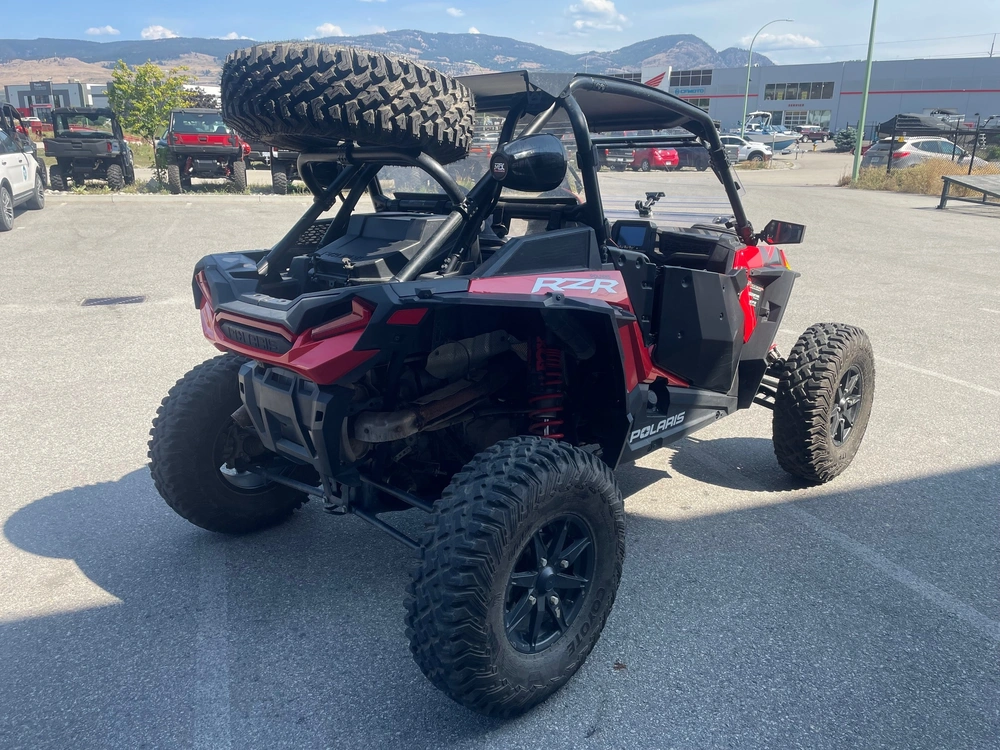 2018 Polaris Turbo S Ultimate alt