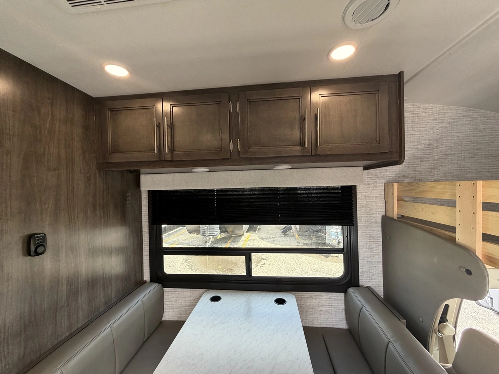 2025 Jayco Redhawk 22c alt