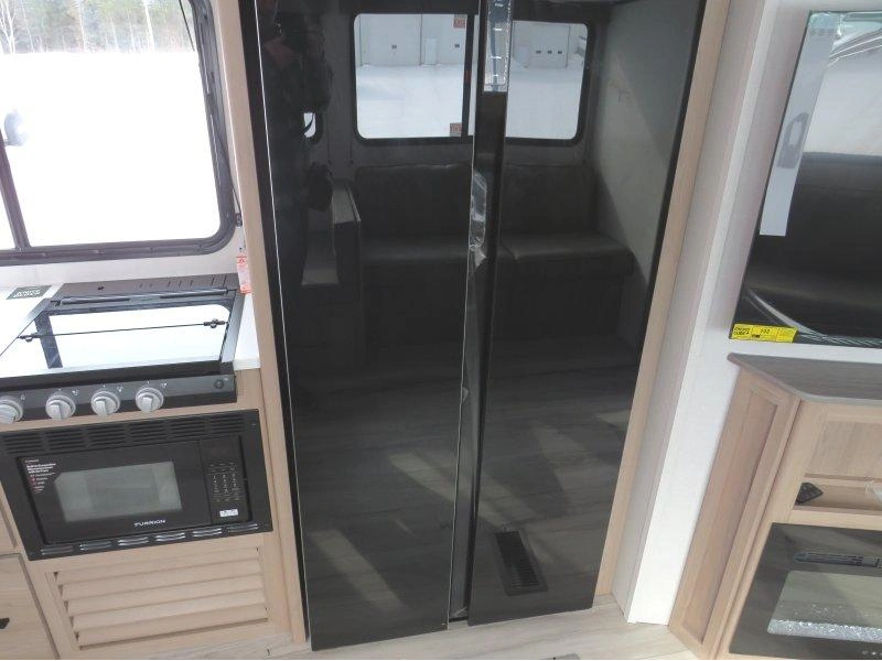 Keystone Rv Coleman 32bhs 2026 alt
