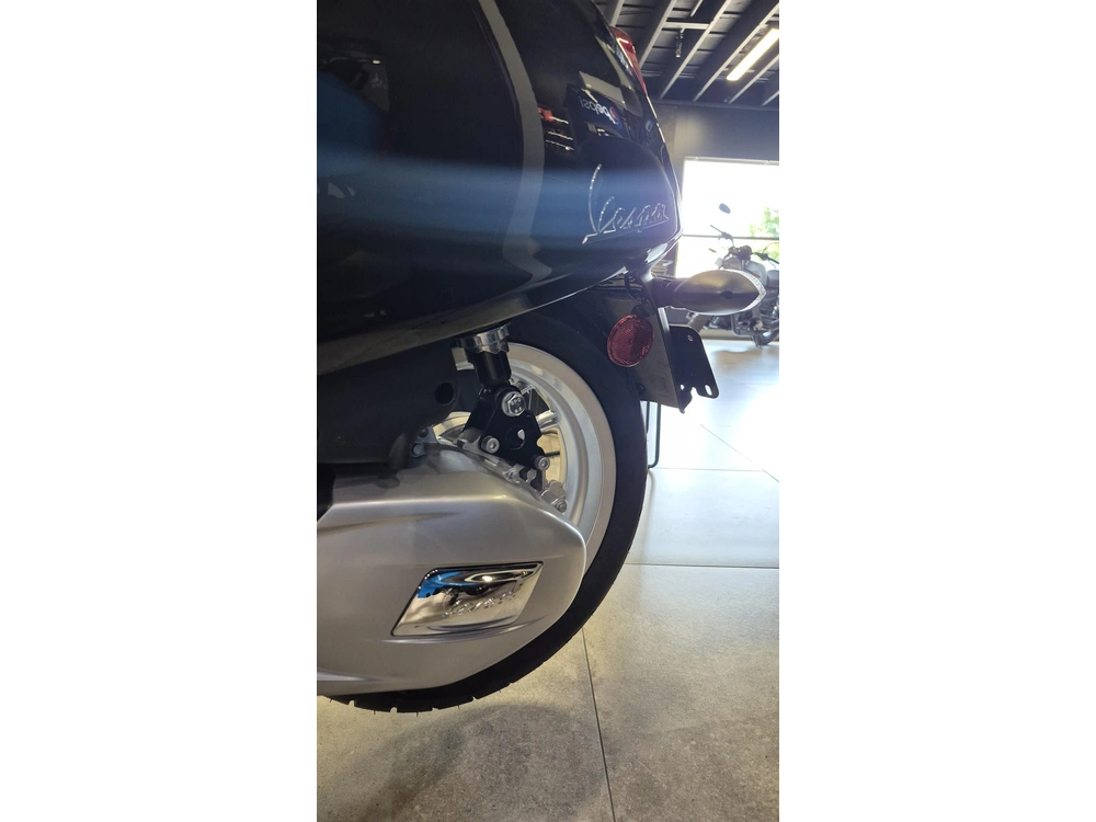 Vespa Primavera 150 2022 alt