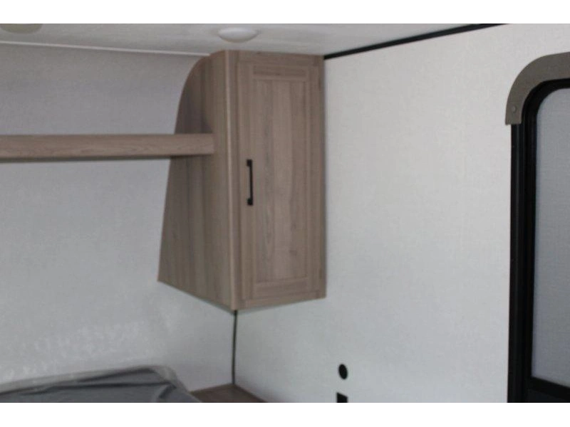 Keystone Rv Coleman 17r 2026 alt