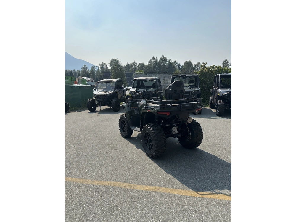 2026 Polaris Sportsman Touring 570 Premium Green *$97 Bi-weekly* alt