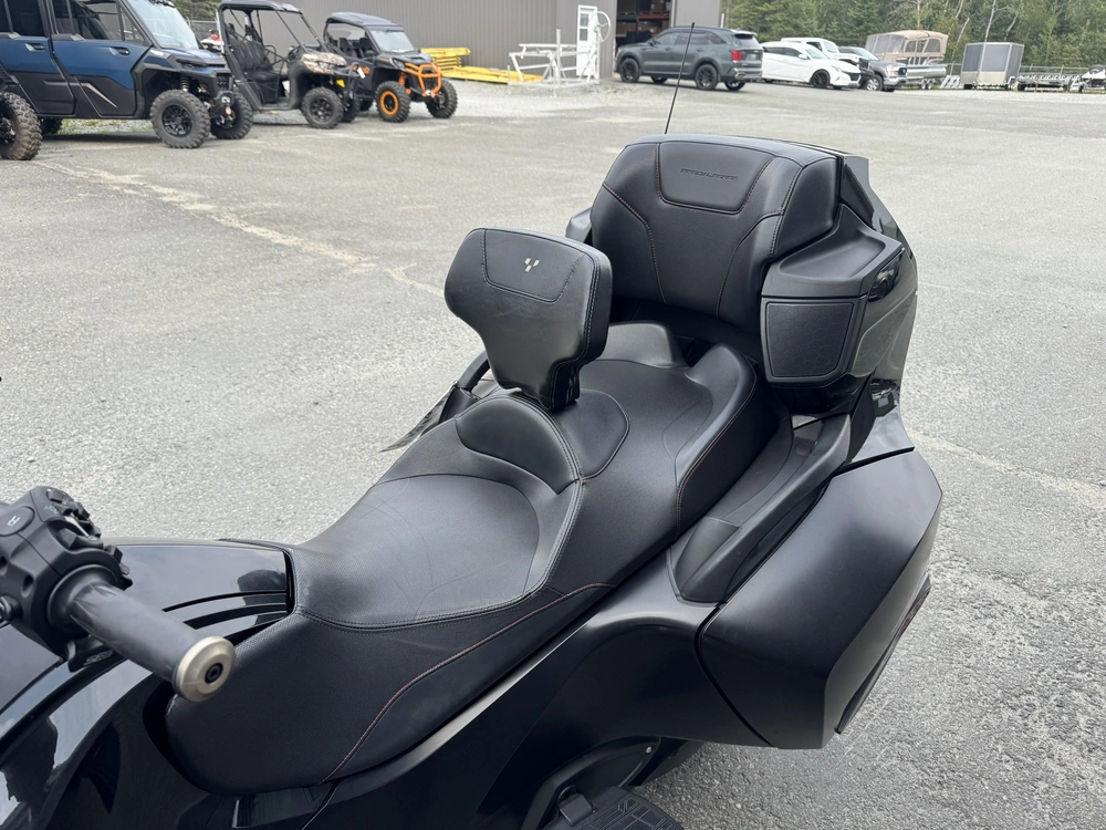 Can-am Rt-s 2016 alt