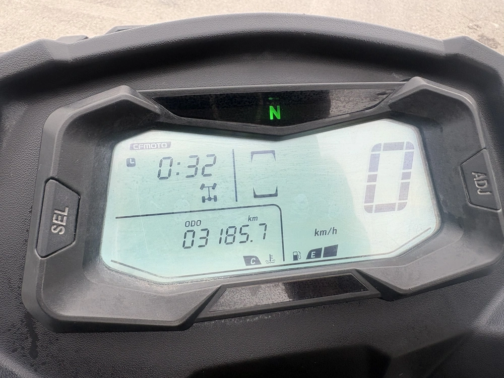 2021 Cfmoto Cforce 800 alt