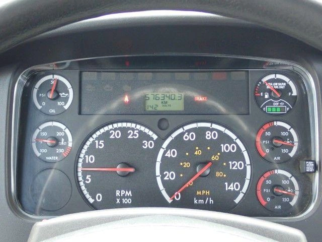Freightliner M2-106 2013