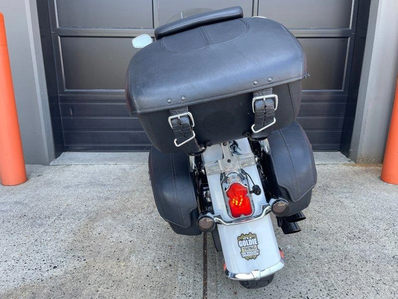 2008 Harley-davidson Touring Flstn - Softail™ Deluxe alt