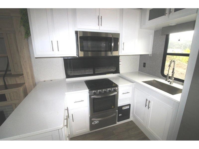 Alliance Avenue 33rks 2022 alt