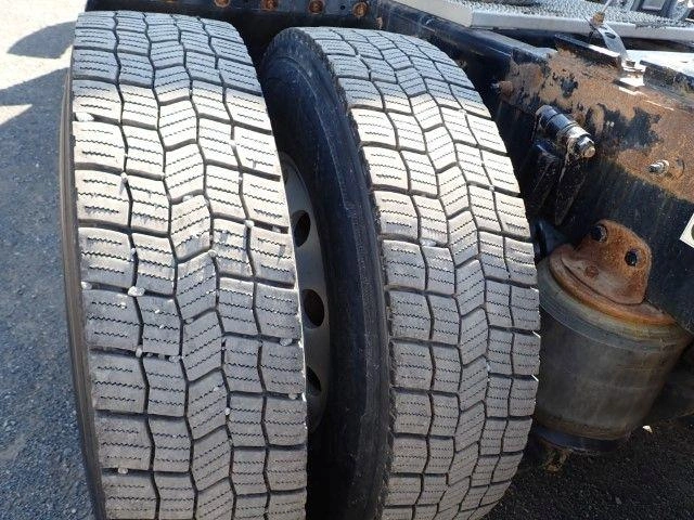 Peterbilt 589 2025