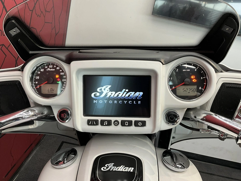 2018 Indian Motorcycle Chieftain Limited alt
