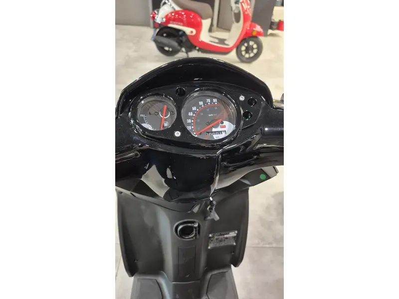 Aprilia SR MT 50 2026