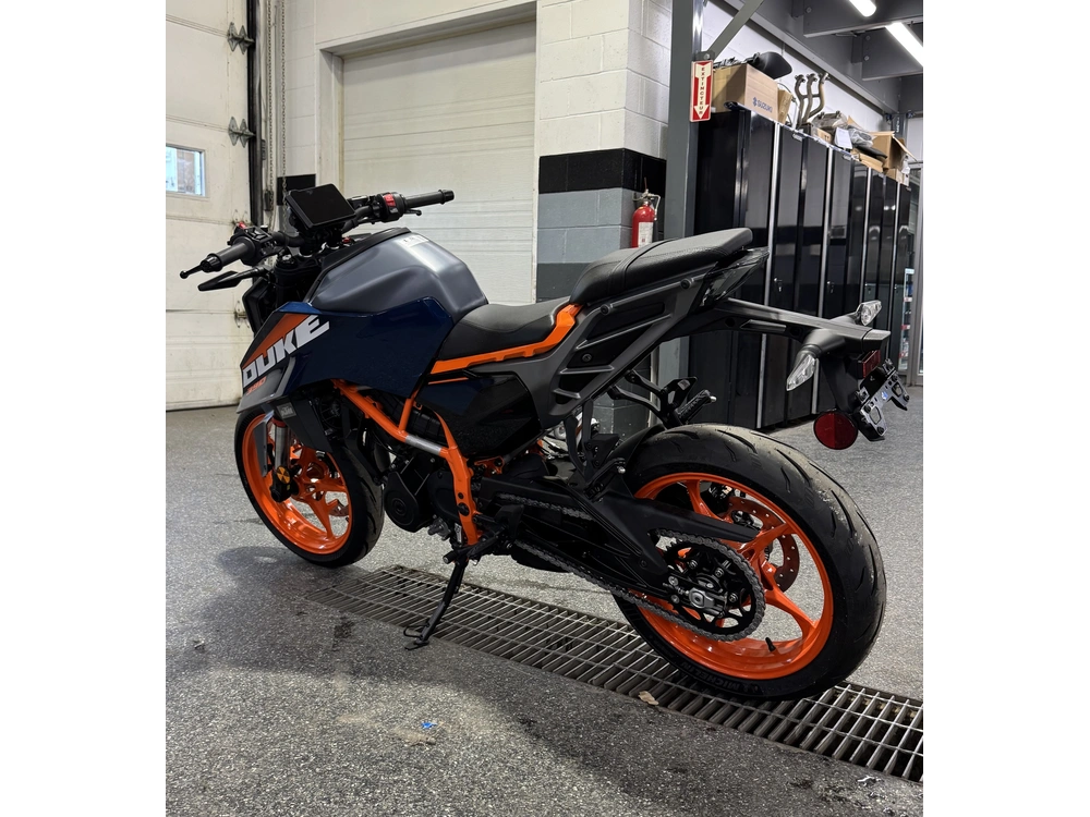 2025 Ktm 390 Duke alt