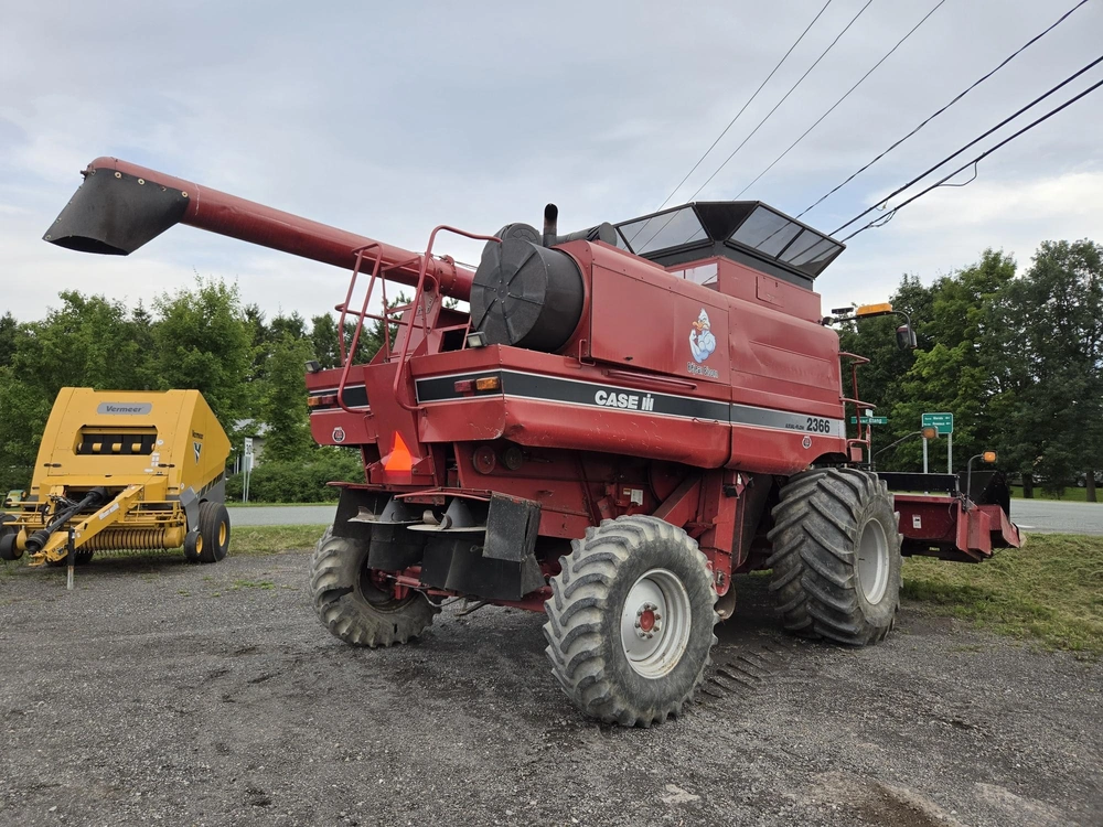 Case 2366 Axial-flow 2000 alt