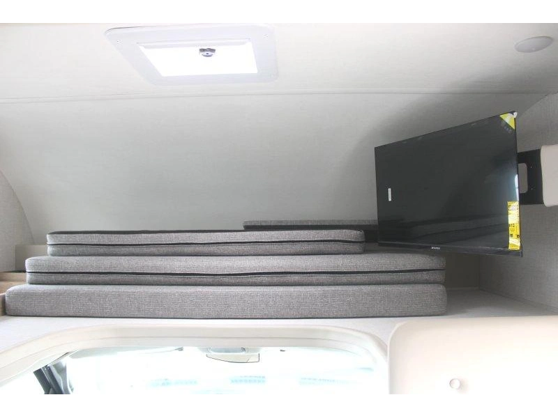 Thor Motor Coach Four Winds 21z.gm 2027 alt