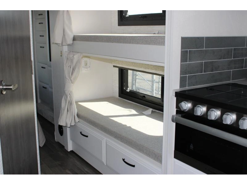 Jayco Greyhawk 31f 2025 alt