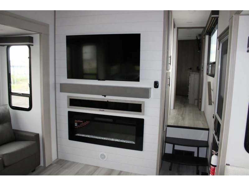 Grand Design Influence 3203gk 2025 alt