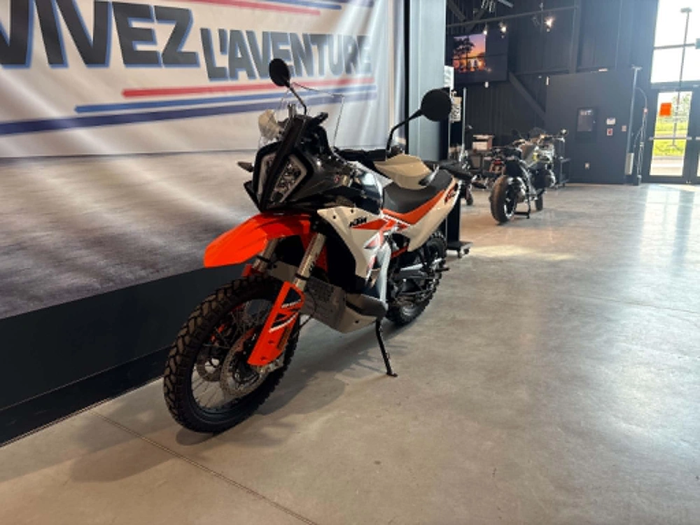 Ktm Adventure R 890 2024 alt