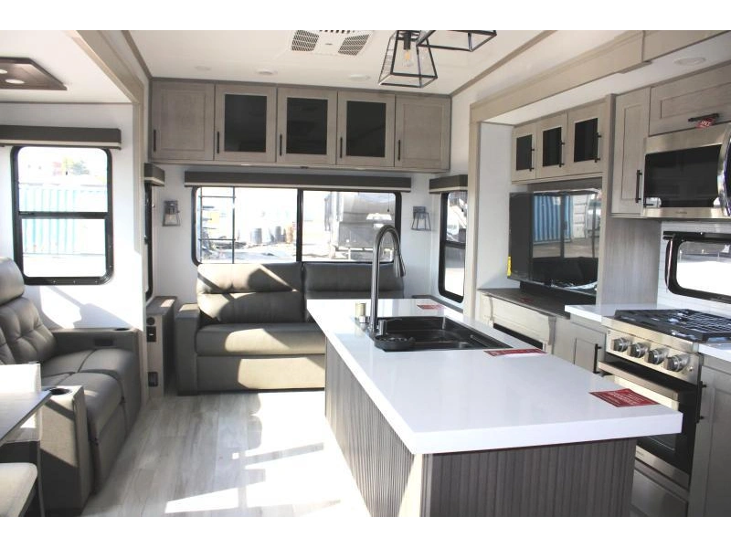 Grand Design Influence 2903rl 2026 alt