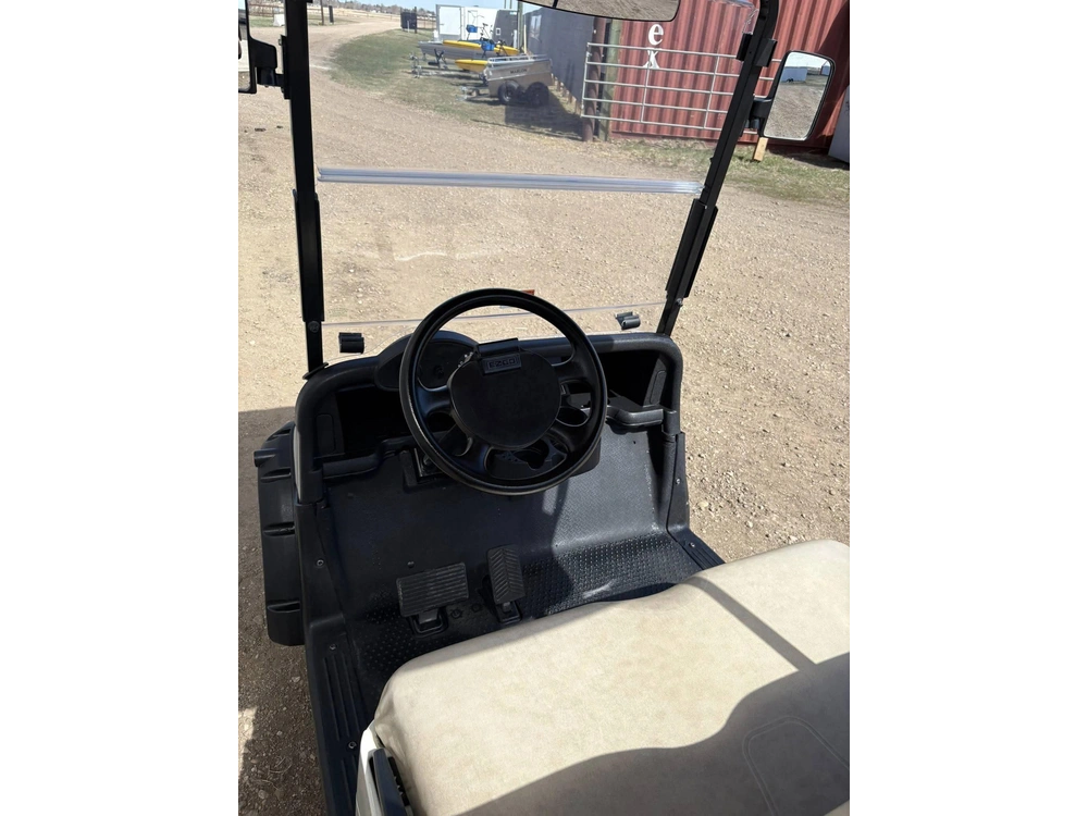 2016 E-z-go Rxv alt