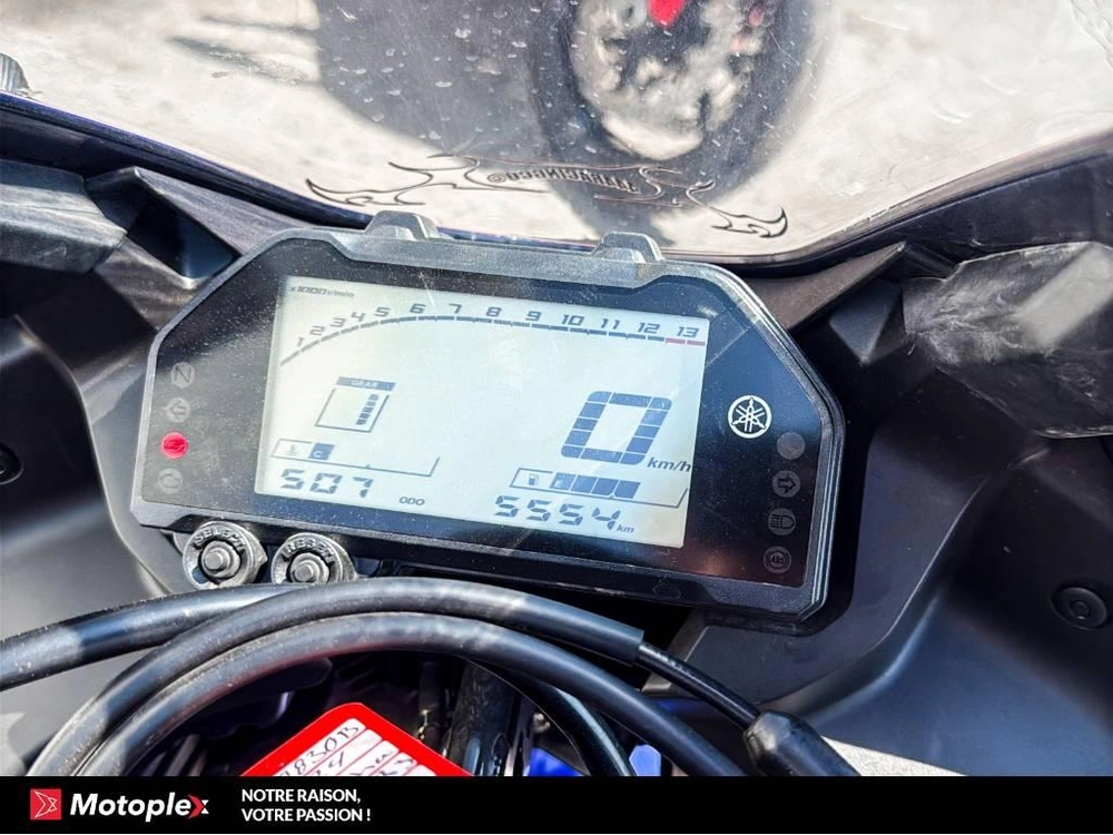 2024 Yamaha Yzf R3 alt