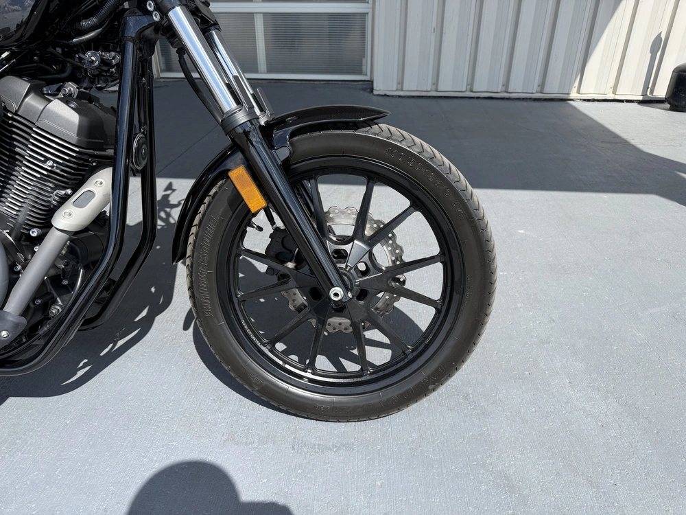 2024 Yamaha Bolt R Spec alt
