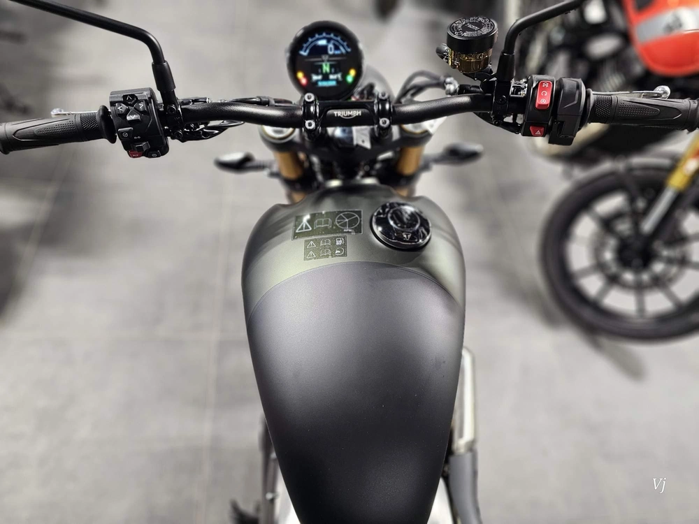 2026 Triumph Scrambler 900 alt